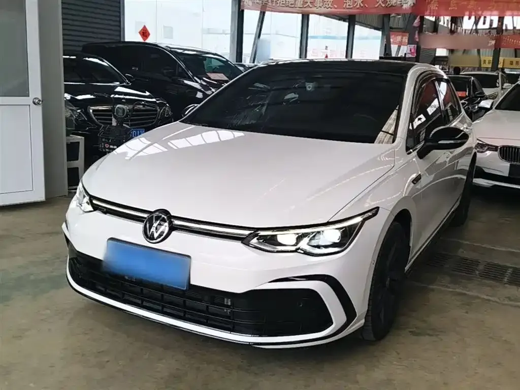 Volkswagen Golf 2022 из CN, фото 1