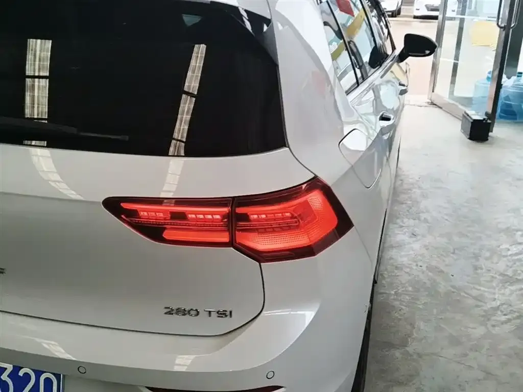 Volkswagen Golf 2022 из CN, фото 2
