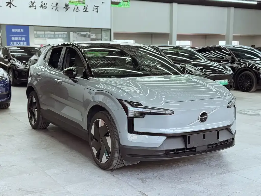 Volvo EX30 2024 из CN, фото 9