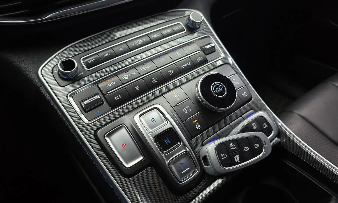 Hyundai Santafe — фото 9