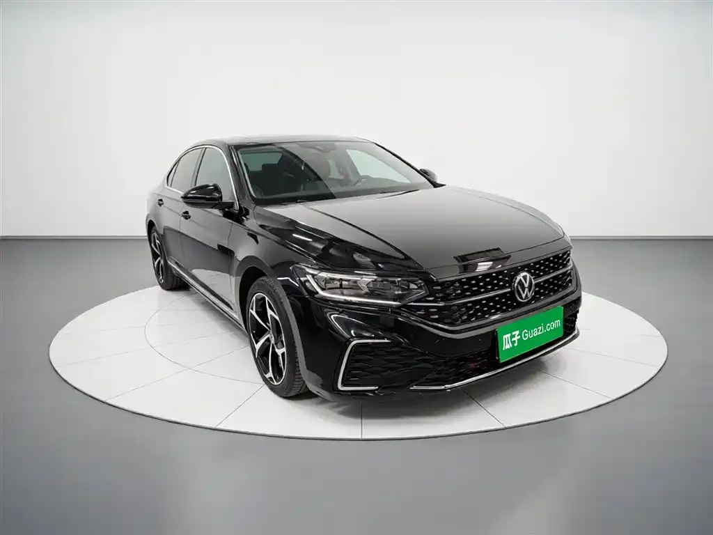 Volkswagen Passat — фото 8