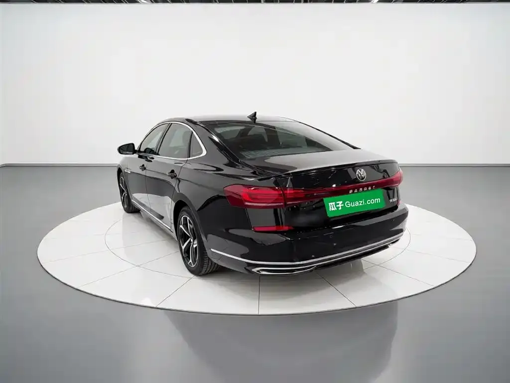 Volkswagen Passat — фото 6