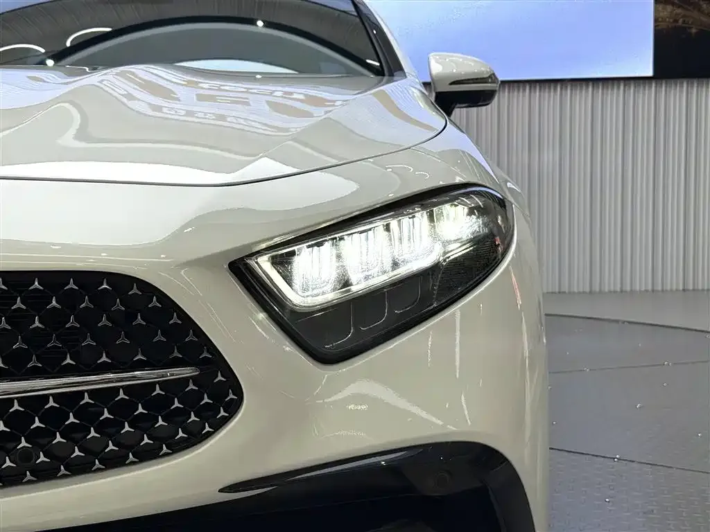 Mercedes-Benz CLS — фото 7