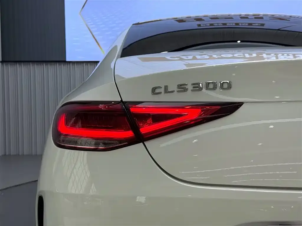 Mercedes-Benz CLS — фото 2
