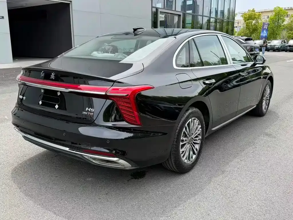 Hongqi H5 — фото 10