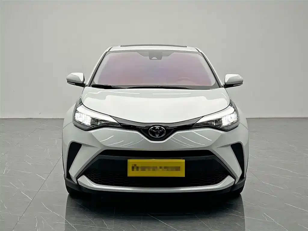 Toyota C-HR 2023 из CN, фото 2