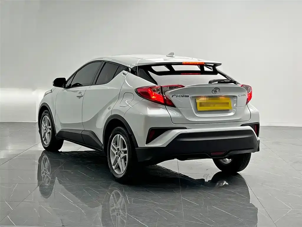 Toyota C-HR 2023 из CN, фото 7