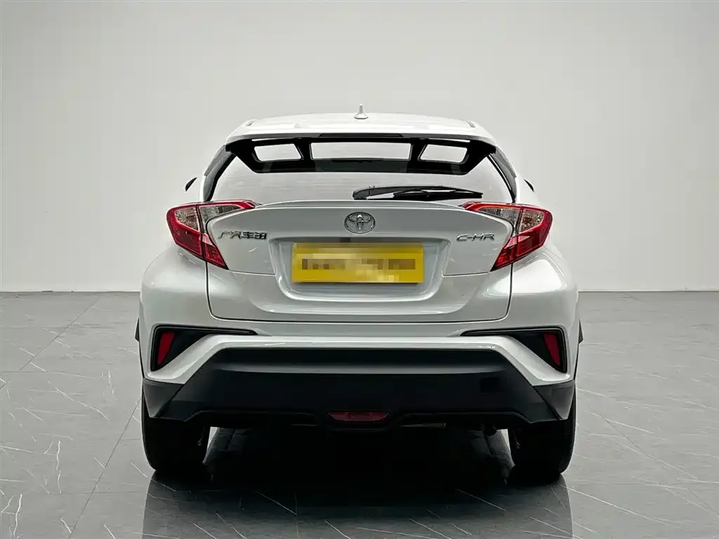 Toyota C-HR 2023 из CN, фото 4