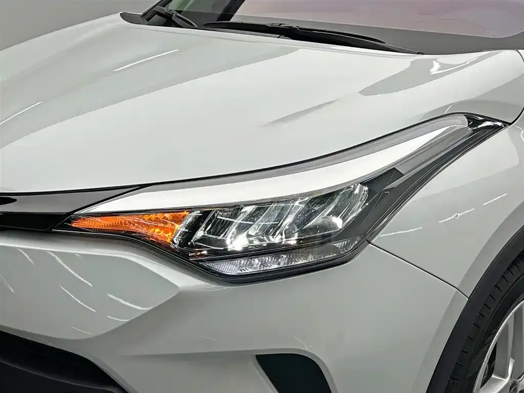 Toyota C-HR 2023 из CN, фото 6