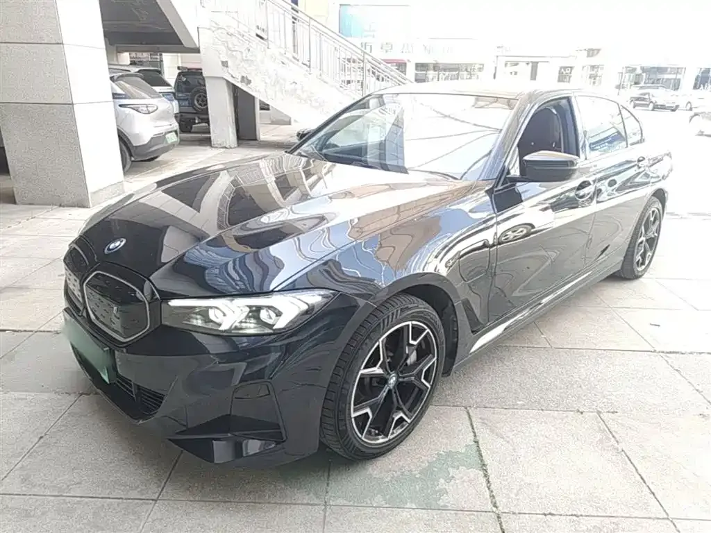 BMW i3 — фото 1
