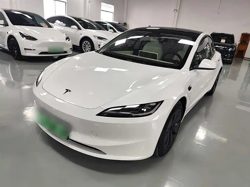 Tesla Model 3 — фото 5