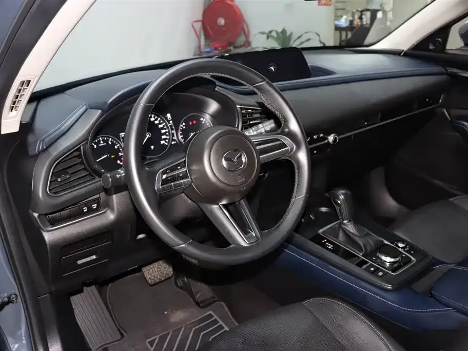 Mazda CX-30 2021 из CN, фото 10