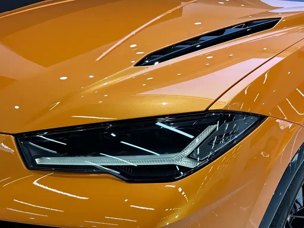 Lamborghini Urus — фото 5