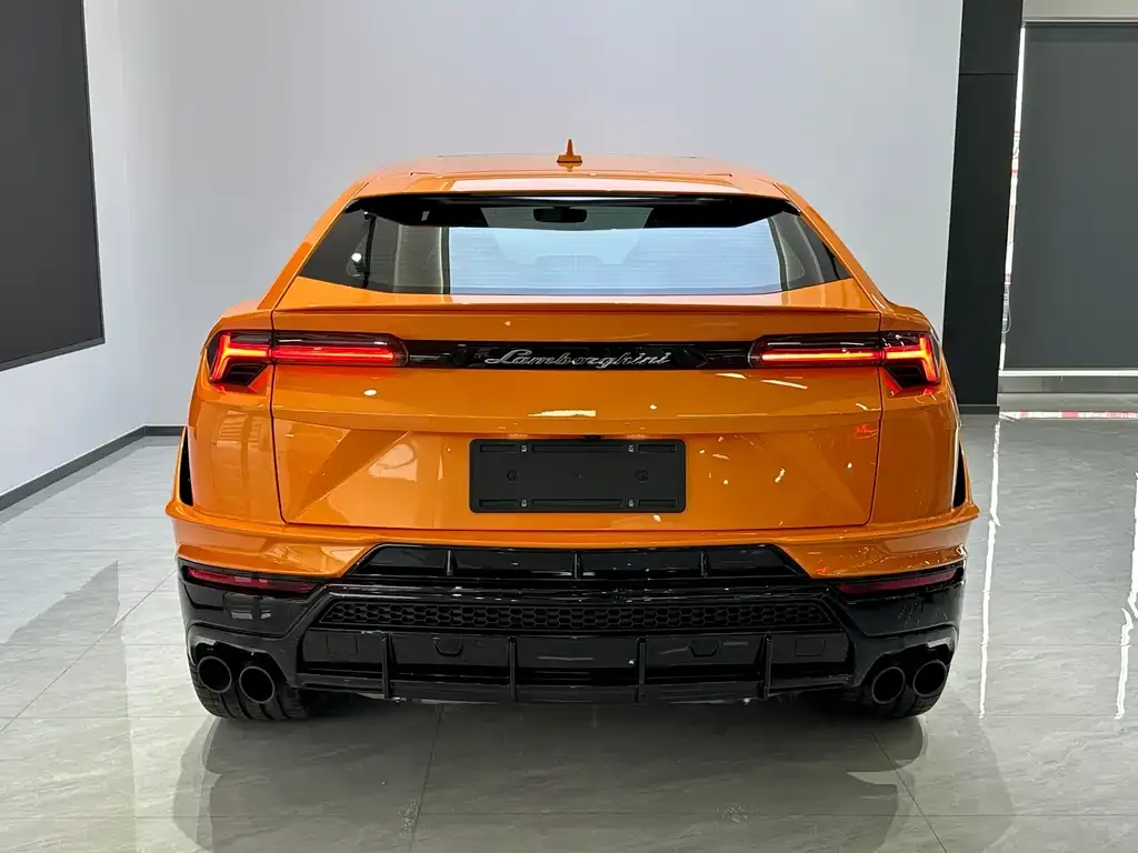 Lamborghini Urus — фото 8