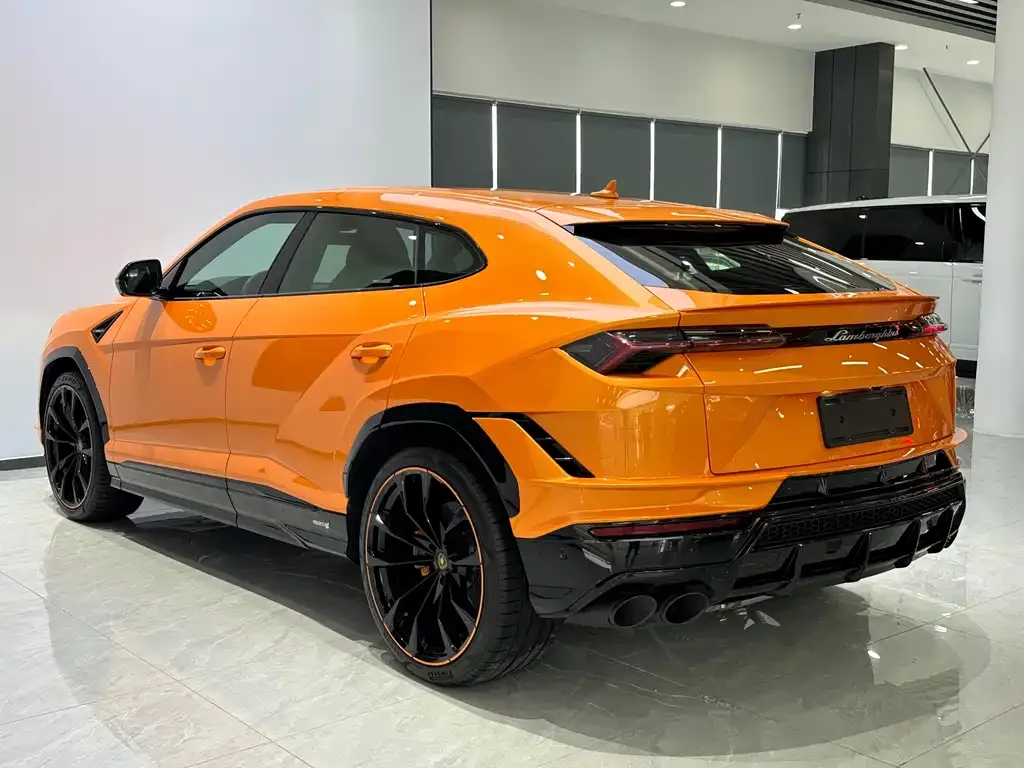 Lamborghini Urus — фото 3