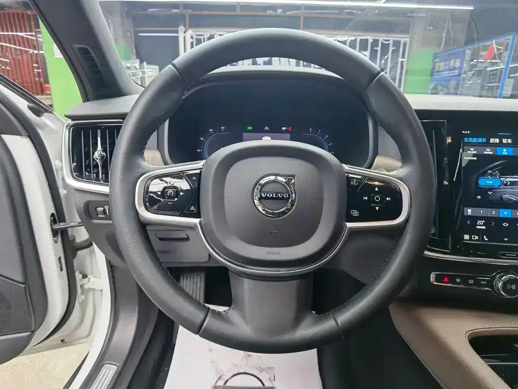 Volvo V90 2021 из CN, фото 5