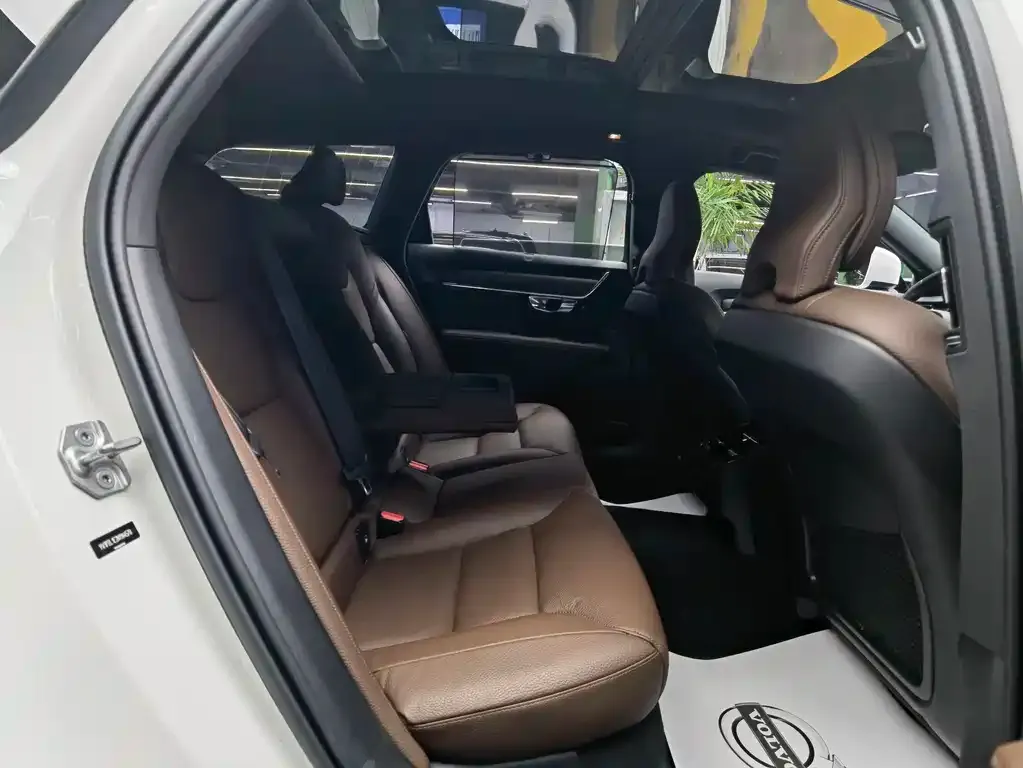 Volvo V90 2021 из CN, фото 3