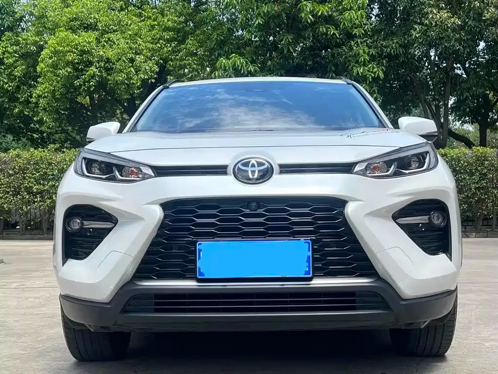 Toyota Wildlander — фото 9