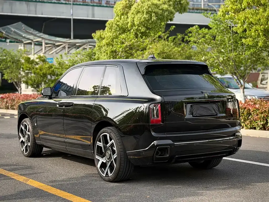 Rolls-Royce Cullinan 2025 из CN, фото 10