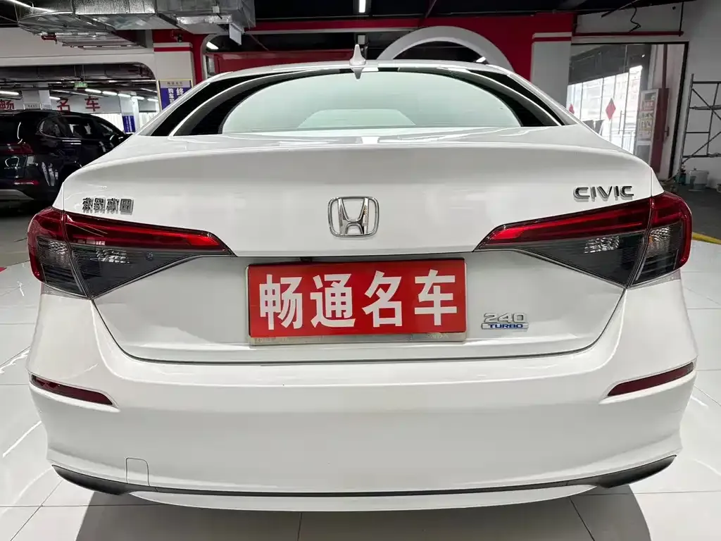 Honda Civic — фото 7