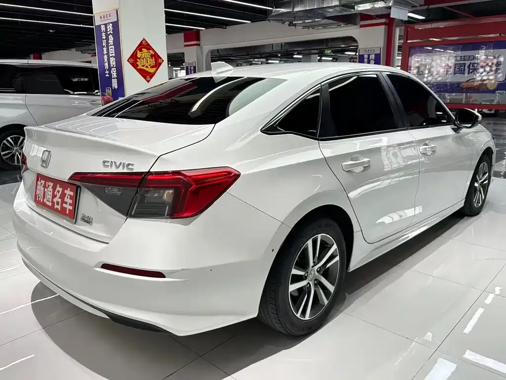 Honda Civic — фото 3