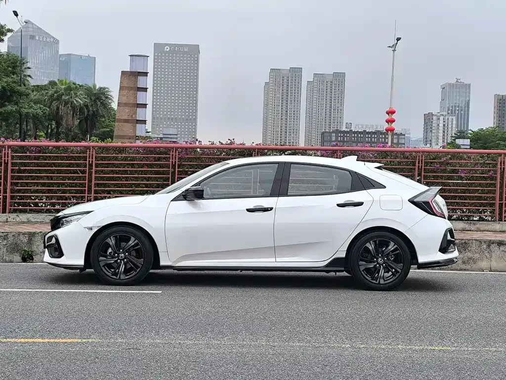 Honda Civic 2022 из CN, фото 10