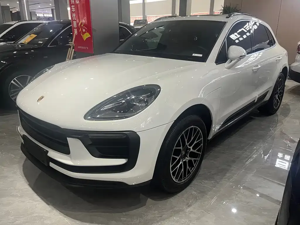 Porsche Macan — фото 1
