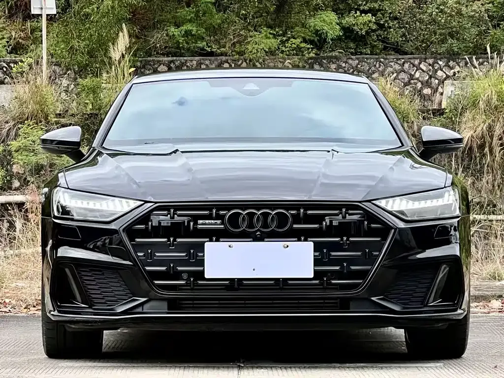 Audi A7L — фото 8