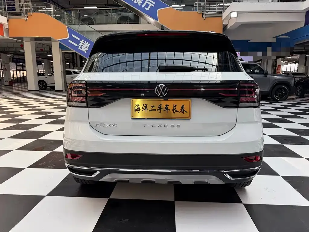 Volkswagen T-Cross — фото 9