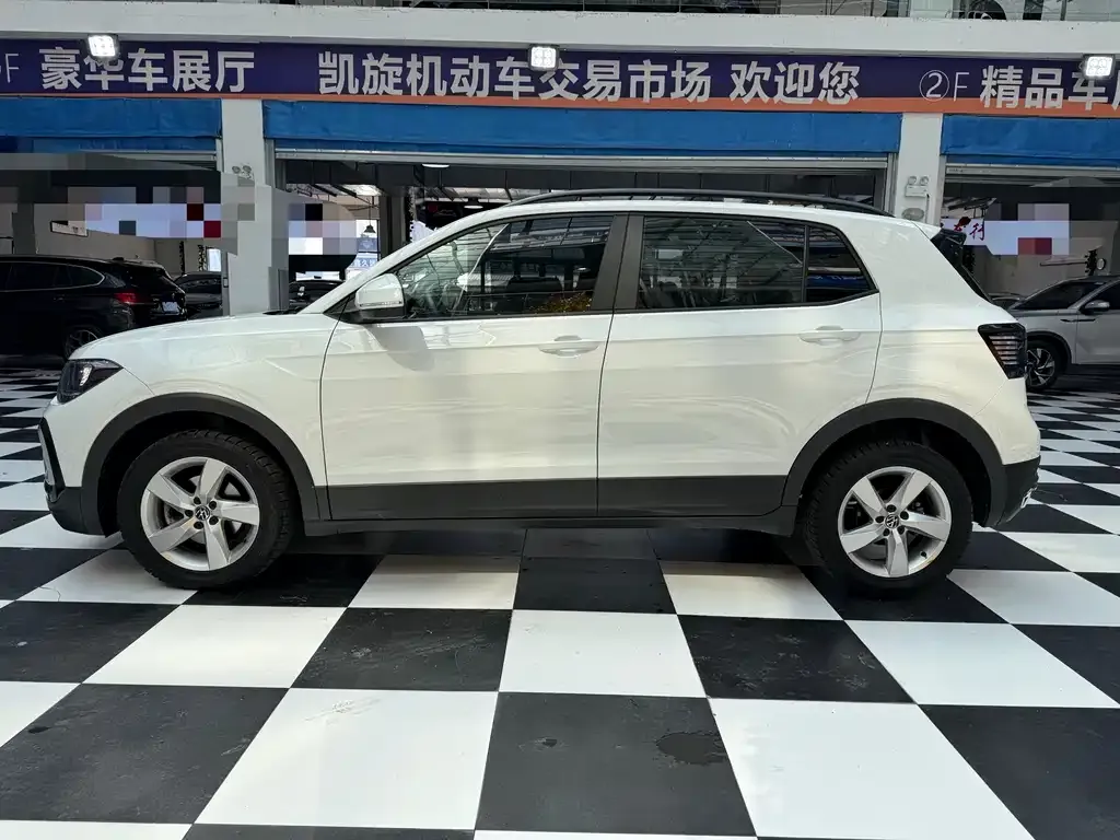 Volkswagen T-Cross — фото 6