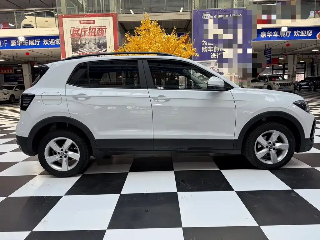Volkswagen T-Cross — фото 4