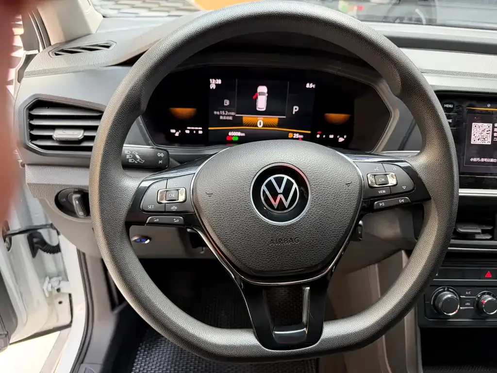 Volkswagen T-Cross — фото 5
