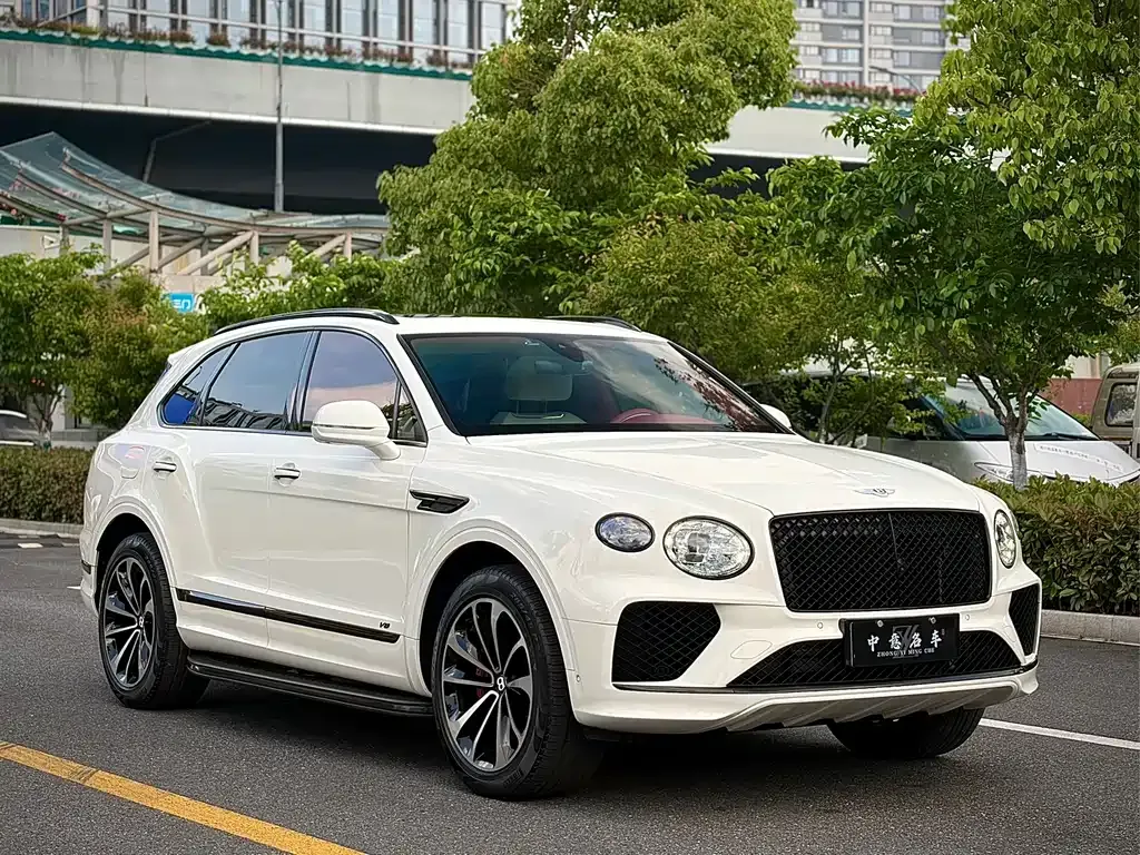 Bentley Bentayga — фото 4