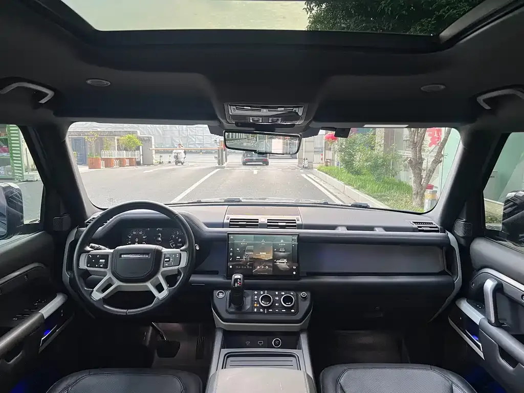 Land Rover Defender — фото 4