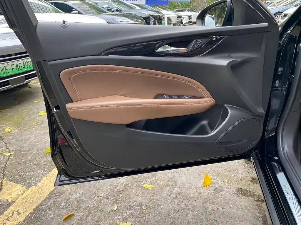 Buick Regal 2023 из CN, фото 4