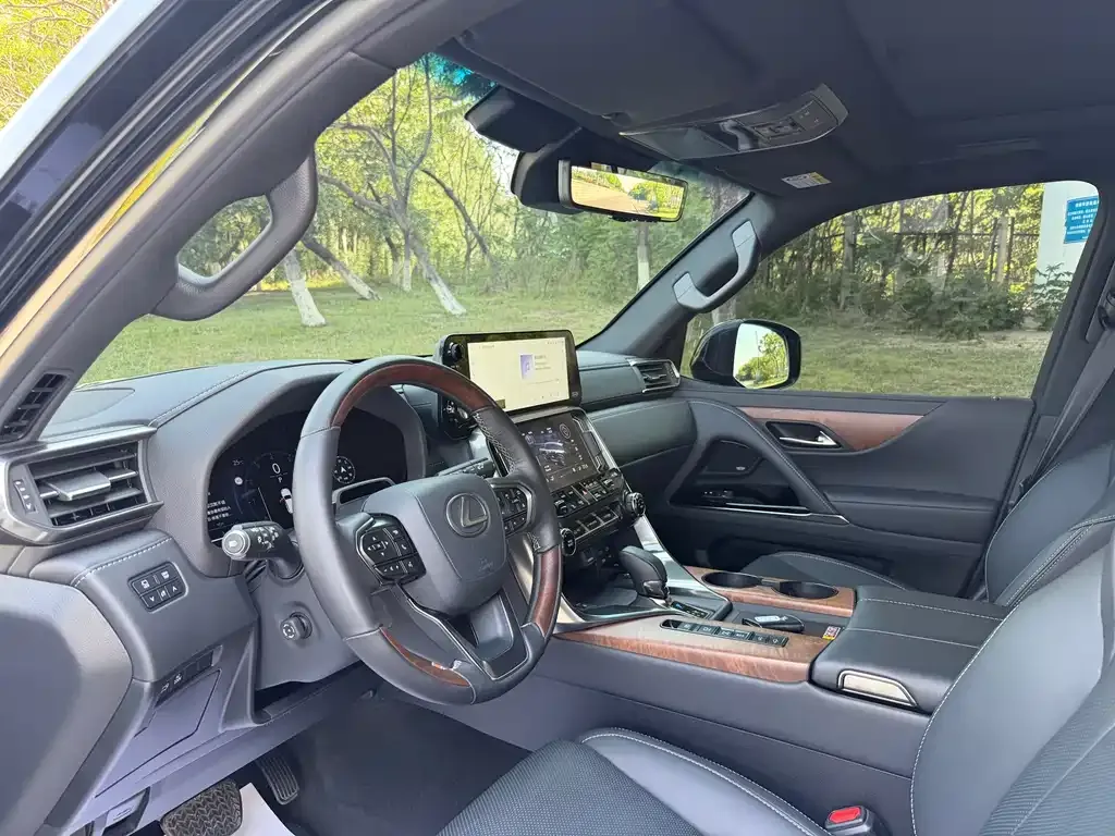 Lexus LX 2025 из CN, фото 2