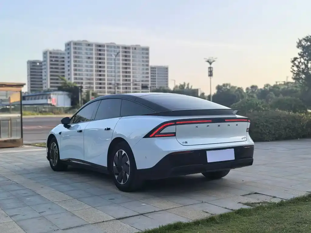 XPeng P7+ — фото 5