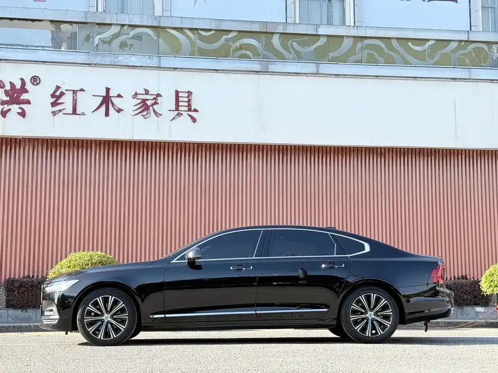 Volvo S90 — фото 4