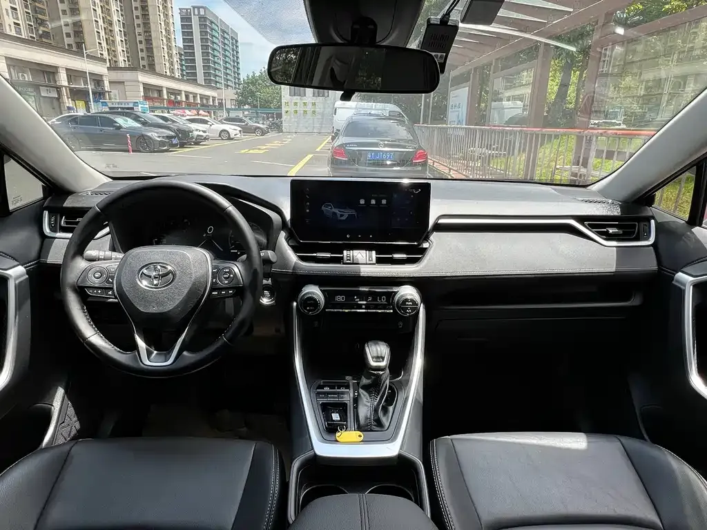 Toyota Wildlander 2023 из CN, фото 6