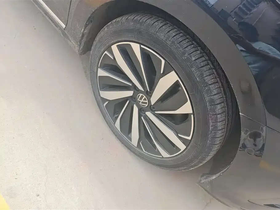 Volkswagen Passat — фото 10