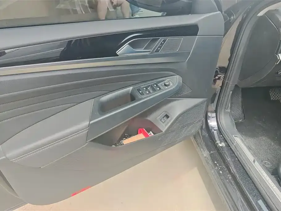 Volkswagen Passat — фото 2