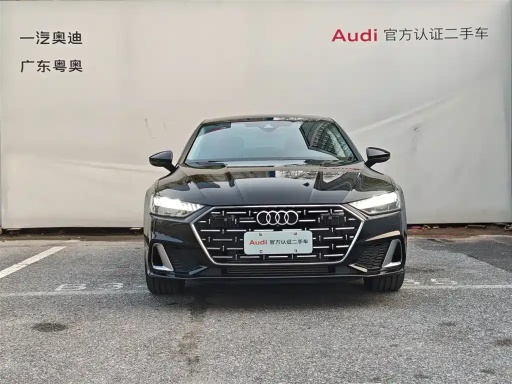 Audi A7L — фото 10