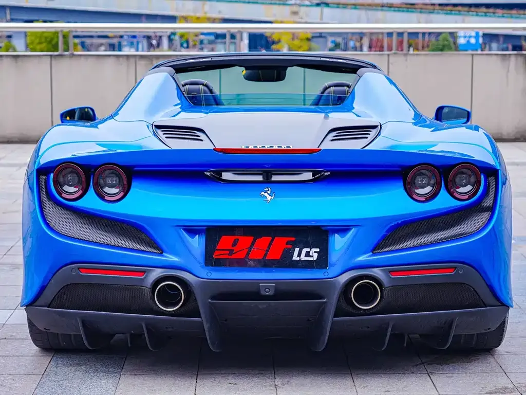 Ferrari F8 — фото 3
