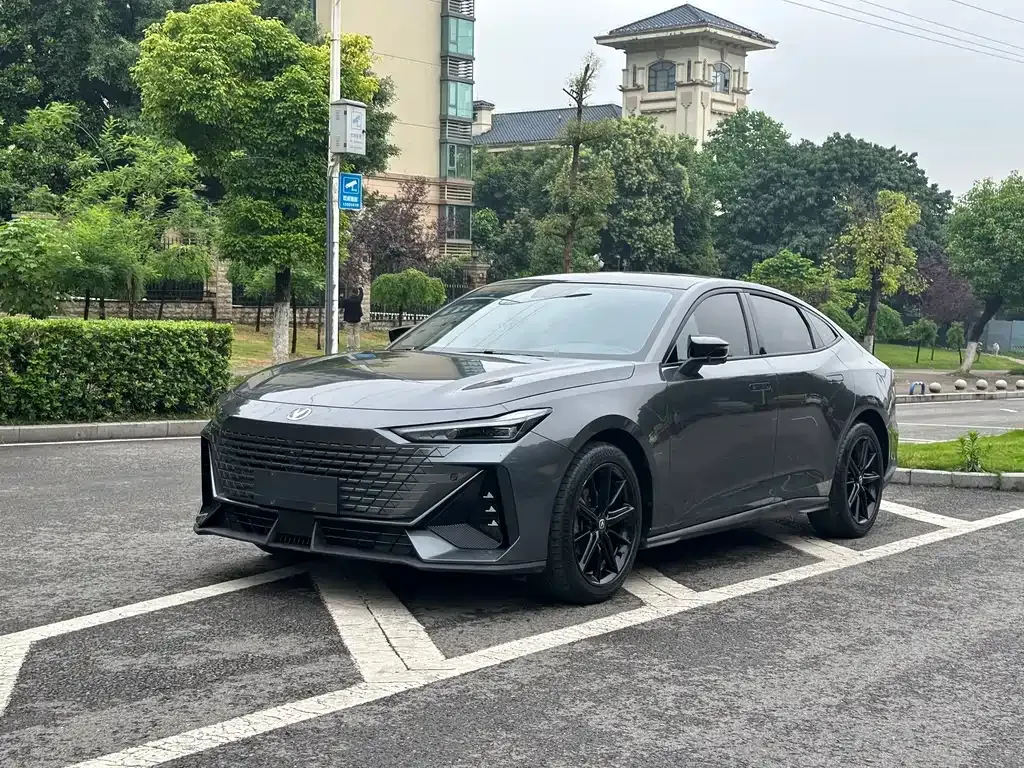 Changan UNI-V 2023 из CN, фото 1