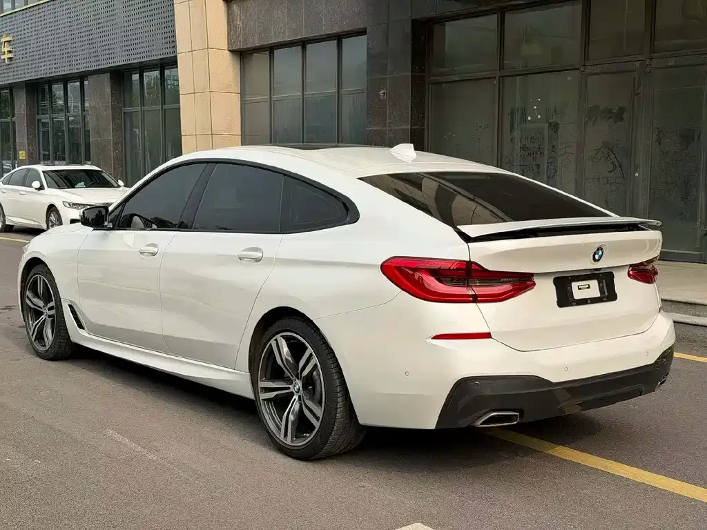 BMW 6 Series GT — фото 9
