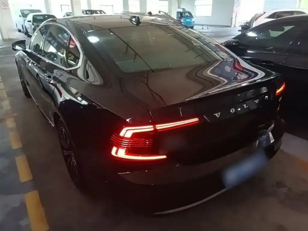 Volvo S90 — фото 2