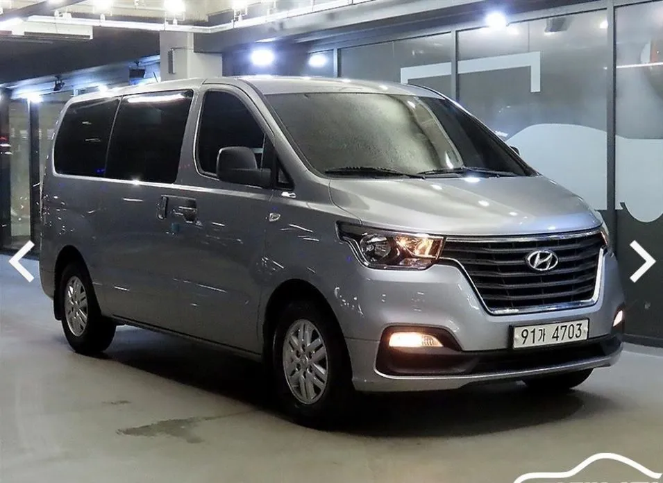 Hyundai Starex — фото 1