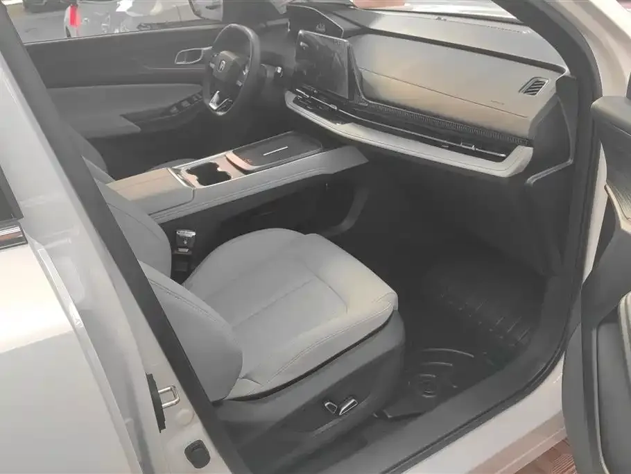 Changan CS55PLUS PHEV 2025 из CN, фото 4