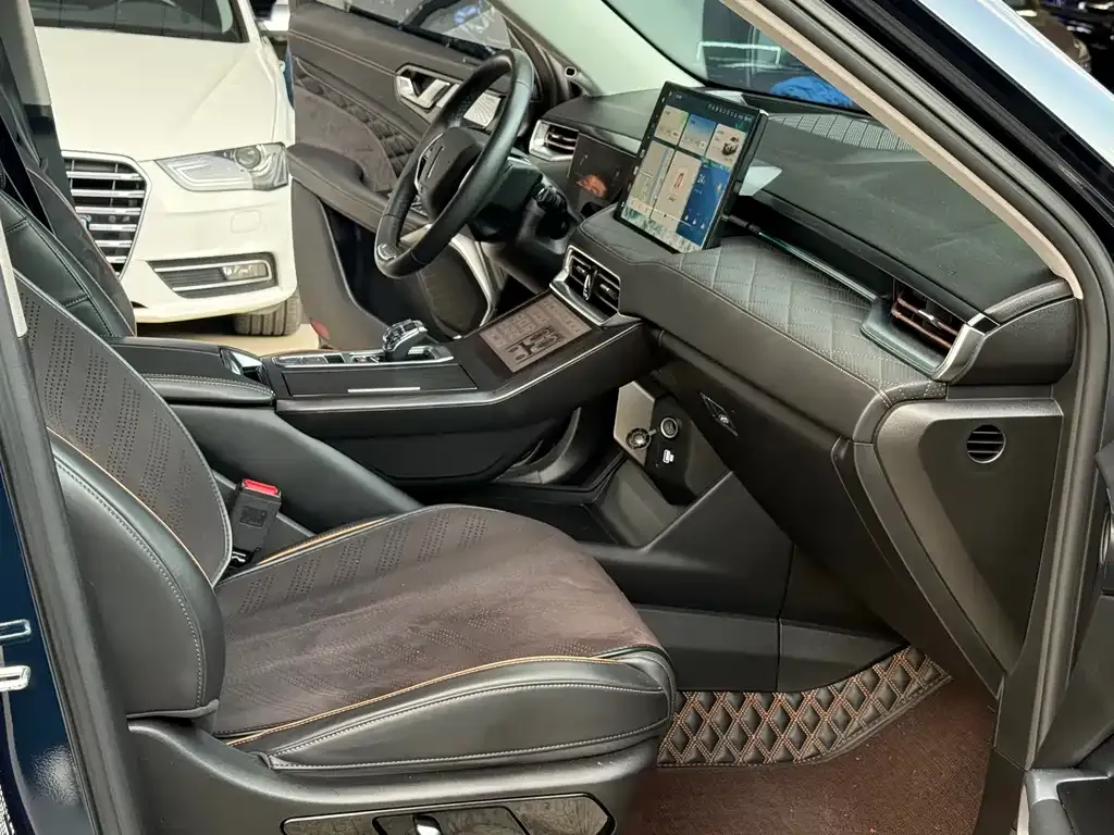 Wey Latte DHT-PHEV 2022 из CN, фото 6