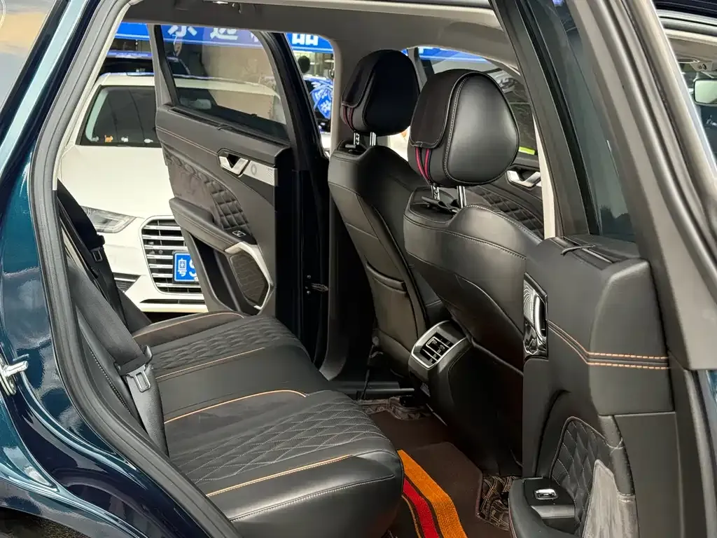 Wey Latte DHT-PHEV 2022 из CN, фото 2